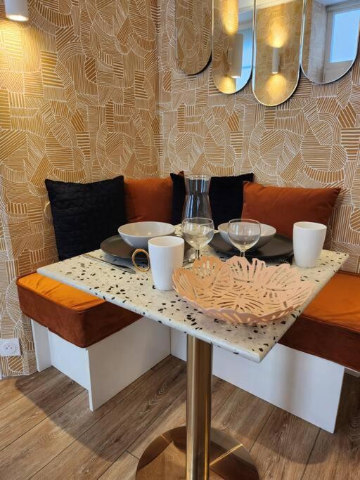 Cocon Deco Quartier Antiquaires Apartment *